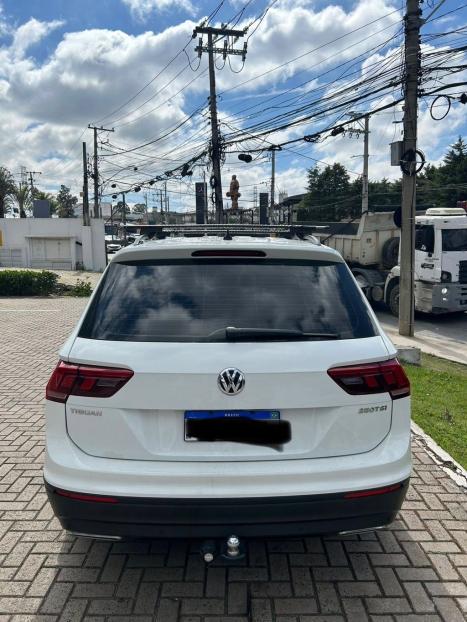 VOLKSWAGEN Tiguan 1.4 250 TSI TOTAL FLEX ALLSPACE TURBO AUTOM�TICO TIPTRONIC, Foto 4