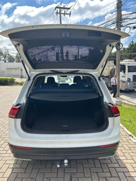 VOLKSWAGEN Tiguan 1.4 250 TSI TOTAL FLEX ALLSPACE TURBO AUTOM�TICO TIPTRONIC, Foto 5