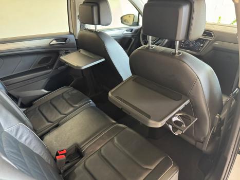VOLKSWAGEN Tiguan 1.4 250 TSI TOTAL FLEX ALLSPACE COMFORTLINE TURBO AUTOM�TICO TIPTRONIC, Foto 12