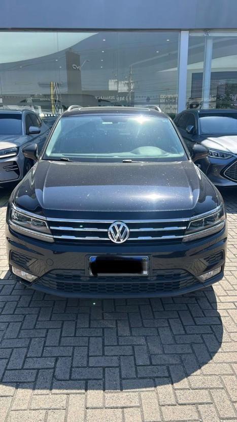 VOLKSWAGEN Tiguan 1.4 250 TSI TOTAL FLEX ALLSPACE COMFORTLINE TURBO AUTOM�TICO TIPTRONIC, Foto 2