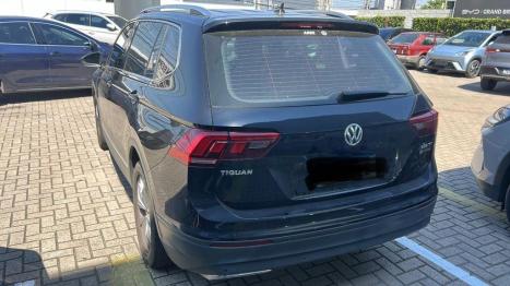 VOLKSWAGEN Tiguan 1.4 250 TSI TOTAL FLEX ALLSPACE COMFORTLINE TURBO AUTOM�TICO TIPTRONIC, Foto 4