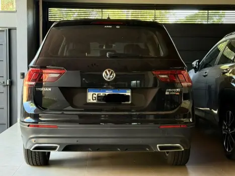 VOLKSWAGEN Tiguan 1.4 250 TSI TOTAL FLEX ALLSPACE COMFORTLINE TURBO AUTOM�TICO TIPTRONIC, Foto 1