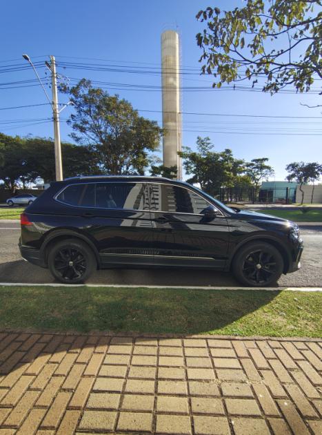 VOLKSWAGEN Tiguan 1.4 250 TSI TOTAL FLEX ALLSPACE COMFORTLINE TURBO AUTOM�TICO TIPTRONIC, Foto 4
