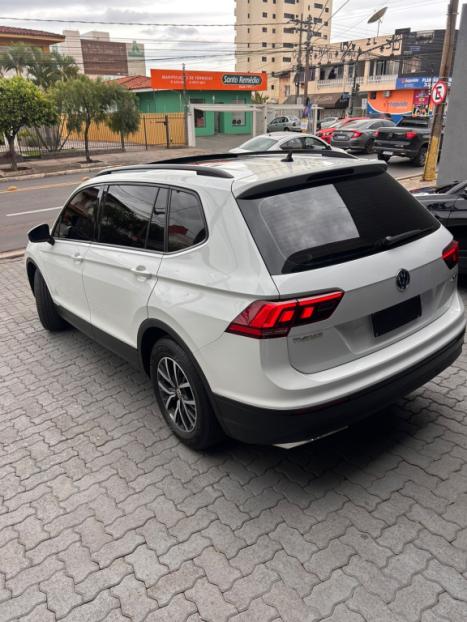 VOLKSWAGEN Tiguan 1.4 250 TSI TOTAL FLEX ALLSPACE TURBO AUTOMÁTICO TIPTRONIC, Foto 4