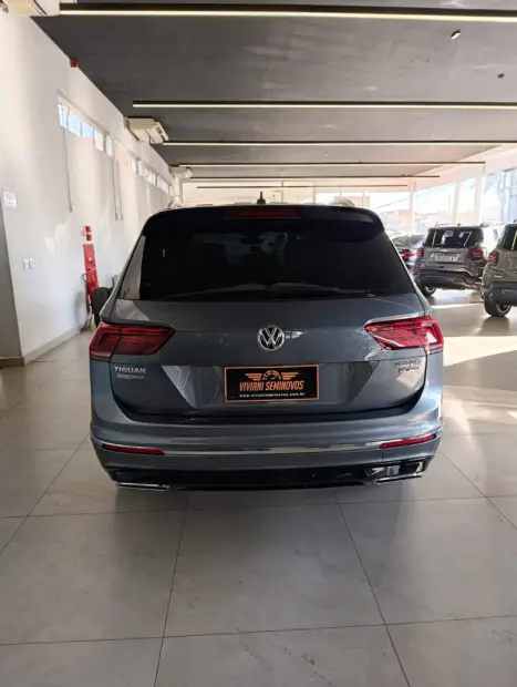 VOLKSWAGEN Tiguan 2.0 300 TSI ALLSPACE R-LINE TURBO AUTOMTICO, Foto 6