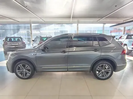 VOLKSWAGEN Tiguan 2.0 300 TSI ALLSPACE R-LINE TURBO AUTOMTICO, Foto 8