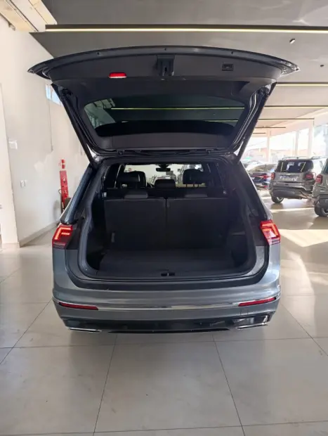 VOLKSWAGEN Tiguan 2.0 300 TSI ALLSPACE R-LINE TURBO AUTOMTICO, Foto 13