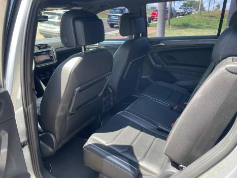 VOLKSWAGEN Tiguan 2.0 16V 4P FSI R-LINE TURBO AUTOMTICO, Foto 14