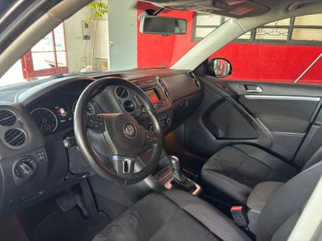 VOLKSWAGEN Tiguan 2.0 16V 4P TSI R-LINE TURBO AUTOM�TICO TIPTRONIC, Foto 6