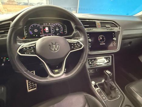 VOLKSWAGEN Tiguan 2.0 16V 4P TSI R-LINE TURBO AUTOM�TICO TIPTRONIC, Foto 9