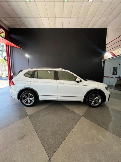 VOLKSWAGEN Tiguan 2.0 350 TSI TOTAL FLEX ALLSPACE R-LINE 4-MOTION TURBO AUTOM�TICO DSG, Foto 2