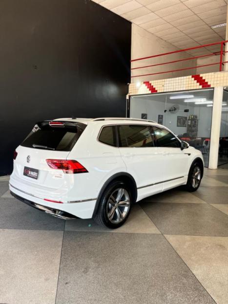 VOLKSWAGEN Tiguan 2.0 350 TSI TOTAL FLEX ALLSPACE R-LINE 4-MOTION TURBO AUTOM�TICO DSG, Foto 6