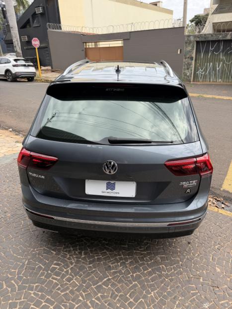 VOLKSWAGEN Tiguan 2.0 350 TSI TOTAL FLEX ALLSPACE R-LINE 4-MOTION TURBO AUTOM�TICO DSG, Foto 10