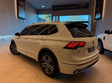 VOLKSWAGEN Tiguan 2.0 16V 4P TSI 300 TURBO R-LINE AUTOM�TICO, Foto 5