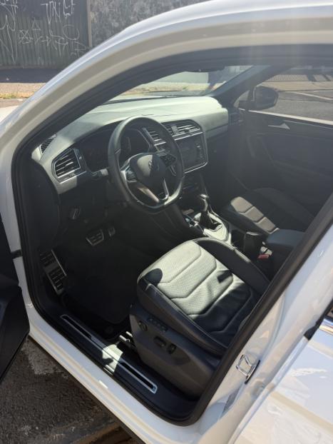 VOLKSWAGEN Tiguan 2.0 350 TSI TOTAL FLEX ALLSPACE R-LINE 4-MOTION TURBO AUTOM�TICO DSG, Foto 3