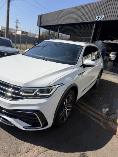 VOLKSWAGEN Tiguan 2.0 350 TSI TOTAL FLEX ALLSPACE R-LINE 4-MOTION TURBO AUTOM�TICO DSG, Foto 4
