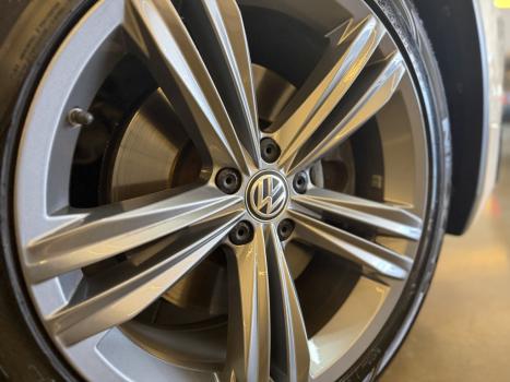 VOLKSWAGEN Tiguan 2.0 16V 4P TSI 350 TURBO R-LINE 4MOTION DSG AUTOM�TICO, Foto 18