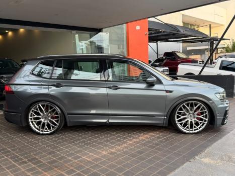 VOLKSWAGEN Tiguan 2.0 16V 4P TSI 300 TURBO R-LINE AUTOMÁTICO, Foto 3