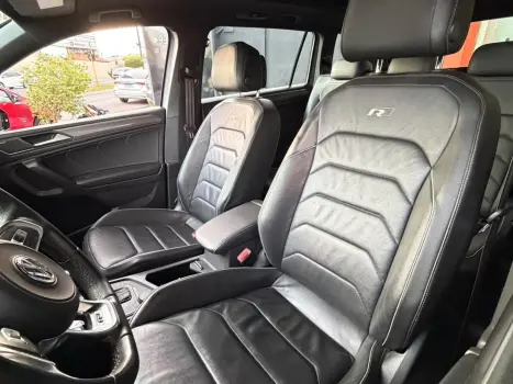 VOLKSWAGEN Tiguan 2.0 16V 4P TSI 300 TURBO R-LINE AUTOMÁTICO, Foto 11