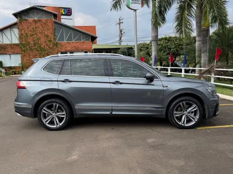 VOLKSWAGEN Tiguan 2.0 350 TSI TOTAL FLEX ALLSPACE R-LINE 4-MOTION TURBO AUTOMÁTICO DSG, Foto 4