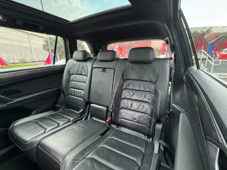 VOLKSWAGEN Tiguan 2.0 350 TSI TOTAL FLEX ALLSPACE R-LINE 4-MOTION TURBO AUTOMÁTICO DSG, Foto 12