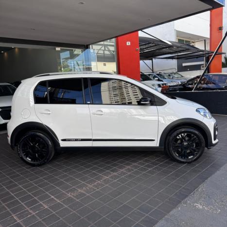 VOLKSWAGEN UP 1.0 12V 4P TSI FLEX BLACK, Foto 3