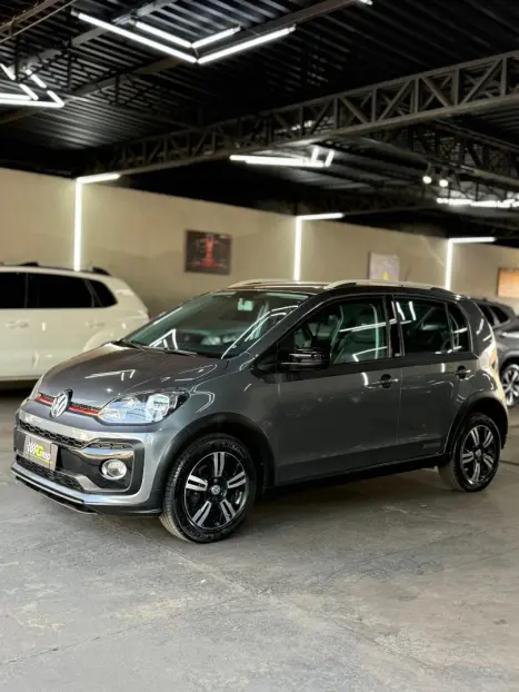 VOLKSWAGEN UP 1.0 4P FLEX 170 TSI XTREME, Foto 1 VOLKSWAGEN UP 1.0 4P FLEX 170 TSI XTREME, Foto 1