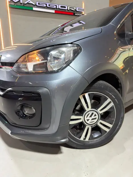 VOLKSWAGEN UP 1.0 4P FLEX 170 TSI XTREME, Foto 3