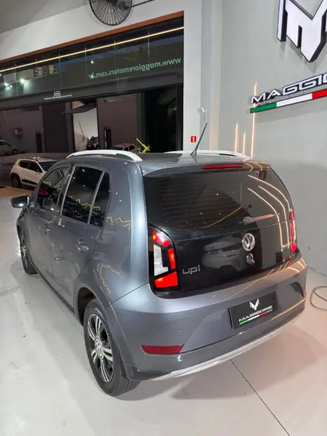 VOLKSWAGEN UP 1.0 4P FLEX 170 TSI XTREME, Foto 6