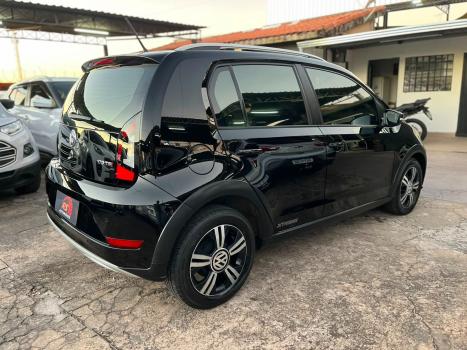 VOLKSWAGEN UP 1.0 4P FLEX 170 TSI XTREME, Foto 4