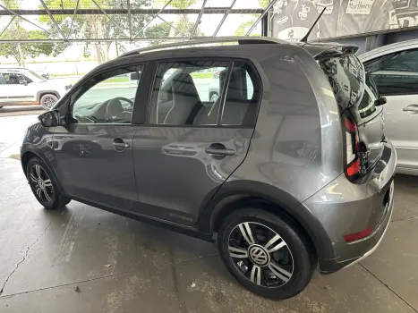 VOLKSWAGEN UP 1.0 4P FLEX 170 TSI XTREME, Foto 13