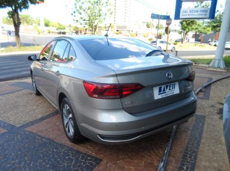 VOLKSWAGEN Virtus 1.0 4P 200 TSI FLEX COMFORTLINE AUTOMÁTICO, Foto 3 VOLKSWAGEN Virtus 1.0 4P 200 TSI FLEX COMFORTLINE AUTOMÁTICO, Foto 3