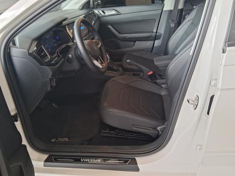 VOLKSWAGEN Virtus 1.0 4P 200 TSI FLEX COMFORTLINE AUTOMTICO, Foto 9