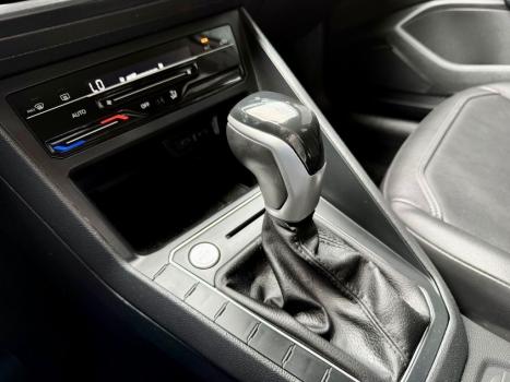 VOLKSWAGEN Virtus 1.0 4P 200 TSI FLEX COMFORTLINE AUTOM�TICO, Foto 14