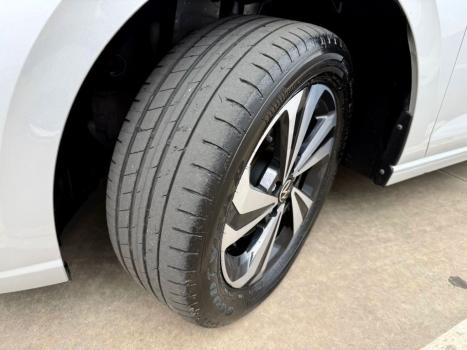 VOLKSWAGEN Virtus 1.0 4P 200 TSI FLEX COMFORTLINE AUTOM�TICO, Foto 21