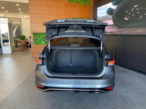 VOLKSWAGEN Virtus 1.0 4P 200 TSI FLEX HIGHLINE AUTOMTICO, Foto 6
