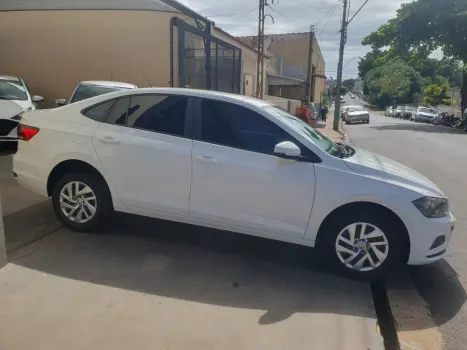 VOLKSWAGEN Virtus 1.6 4P MSI FLEX AUTOM�TICO, Foto 4