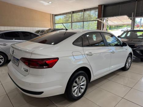 VOLKSWAGEN Virtus 1.0 4P 200 TSI FLEX COMFORTLINE AUTOM�TICO, Foto 4