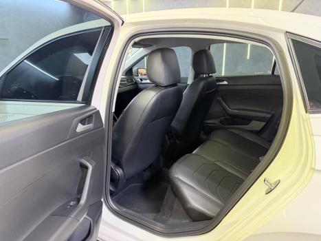VOLKSWAGEN Virtus 1.0 4P 200 TSI FLEX COMFORTLINE AUTOM�TICO, Foto 8