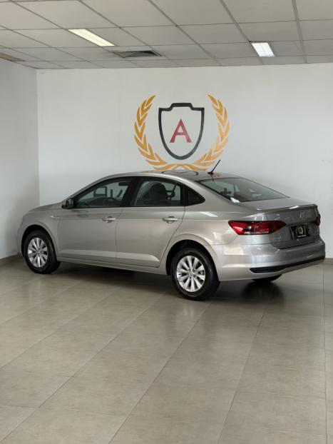 VOLKSWAGEN Virtus 1.0 4P 200 TSI FLEX COMFORTLINE AUTOM�TICO, Foto 6