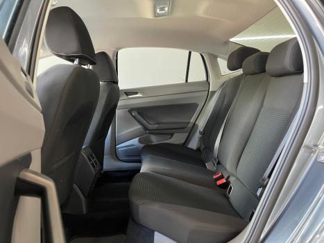 VOLKSWAGEN Virtus 1.0 4P 200 TSI FLEX COMFORTLINE AUTOM�TICO, Foto 13