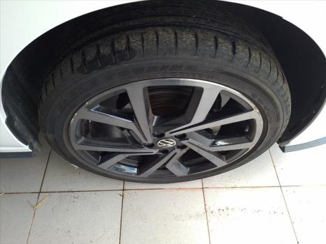 VOLKSWAGEN Virtus 1.4 4P 250 TSI EXCLUSIVE AUTOM�TICO, Foto 10