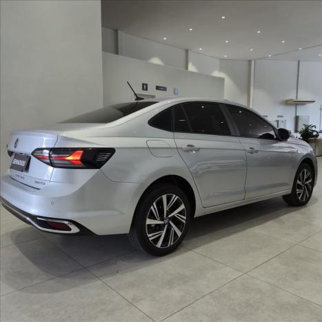 VOLKSWAGEN Virtus 1.0 4P 200 TSI FLEX HIGHLINE AUTOM�TICO, Foto 4
