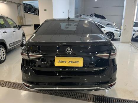 VOLKSWAGEN Virtus 1.0 4P 200 TSI FLEX COMFORTLINE AUTOM�TICO, Foto 5