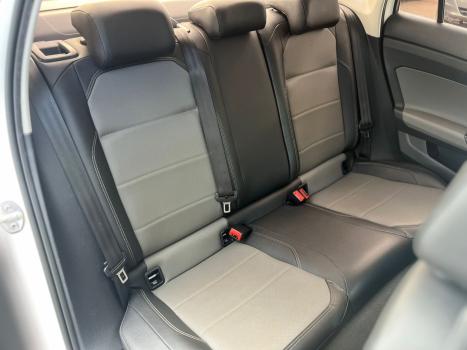 VOLKSWAGEN Virtus 1.0 4P 200 TSI FLEX HIGHLINE AUTOM�TICO, Foto 12