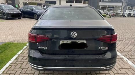 VOLKSWAGEN Virtus 1.0 4P 200 TSI FLEX HIGHLINE AUTOM�TICO, Foto 4