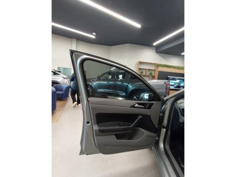 VOLKSWAGEN Virtus 1.0 12V 4P 200 TSI  COMFORTLINE AUTOM�TICO, Foto 12