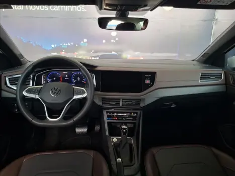 VOLKSWAGEN Virtus 1.0 4P 200 TSI FLEX HIGHLINE AUTOM�TICO, Foto 9