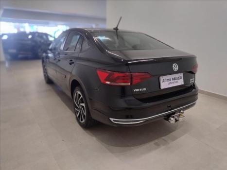 VOLKSWAGEN Virtus 1.0 4P 200 TSI FLEX HIGHLINE AUTOM�TICO, Foto 4