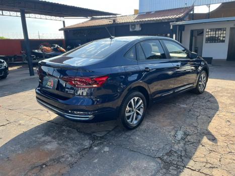 VOLKSWAGEN Virtus 1.0 4P 200 TSI FLEX HIGHLINE AUTOM�TICO, Foto 4